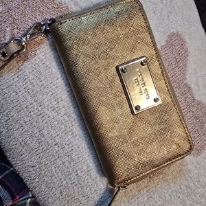 ✨️Michael Kors Gold Wallet💕